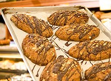 The Crown Market mandelbreit.jpg