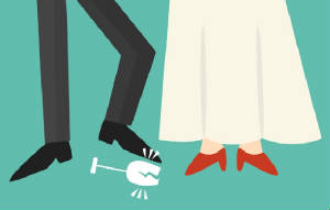 the groom will step on the glass.jpg